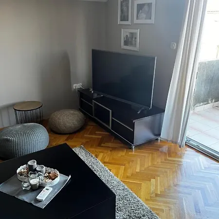 Adrian&lemon Apartment *